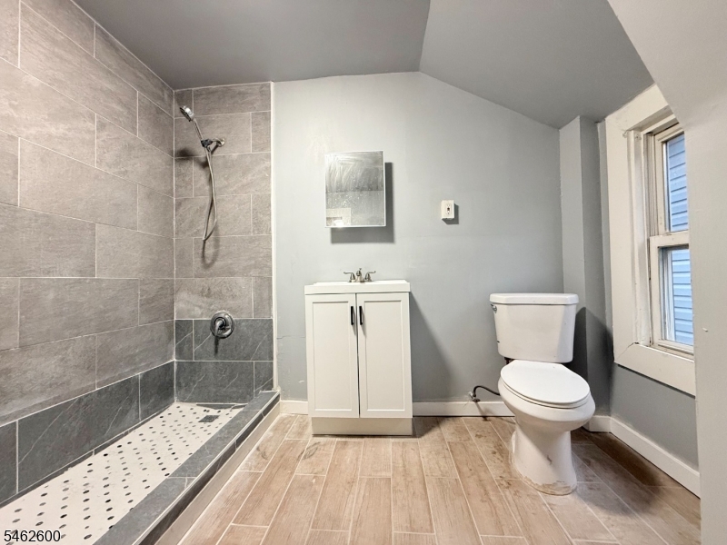 44 N 16th Street East Orange NJ 07017