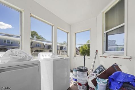 253 S Burnett Street East Orange NJ 07018