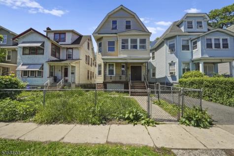 253 S Burnett Street East Orange NJ 07018