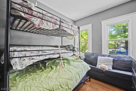 253 S Burnett Street East Orange NJ 07018