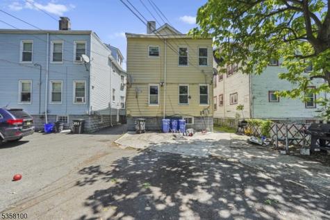 253 S Burnett Street East Orange NJ 07018