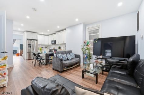 514 42ND Street Union NJ 07087