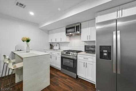 514 42ND Street Union NJ 07087