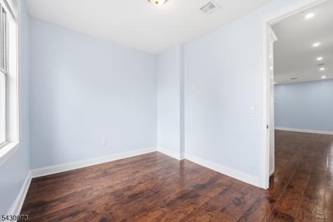 514 42ND Street Union NJ 07087