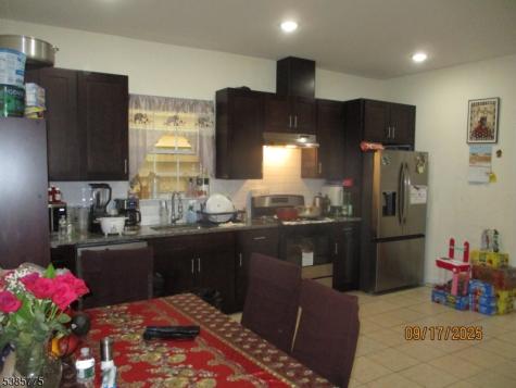 63 Warwick Street Newark NJ 07105