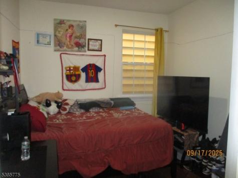 63 Warwick Street Newark NJ 07105