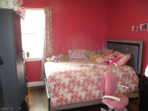 63 Warwick Street Newark NJ 07105