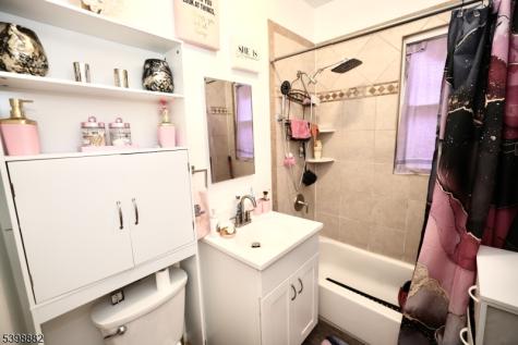 443 Norwood Street East Orange NJ 07018