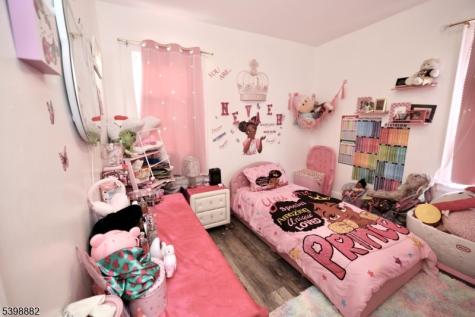 443 Norwood Street East Orange NJ 07018