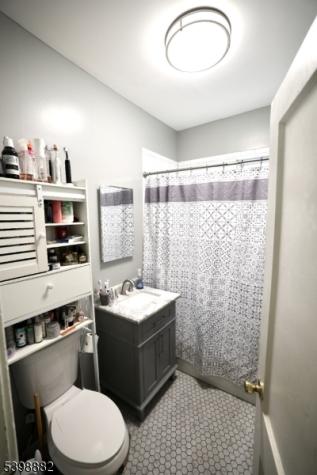 443 Norwood Street East Orange NJ 07018