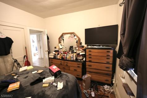 443 Norwood Street East Orange NJ 07018