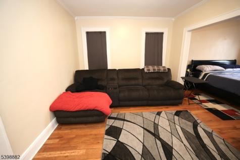 443 Norwood Street East Orange NJ 07018