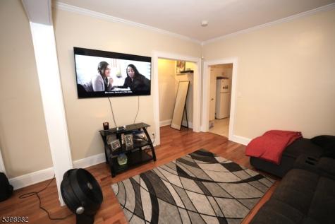 443 Norwood Street East Orange NJ 07018