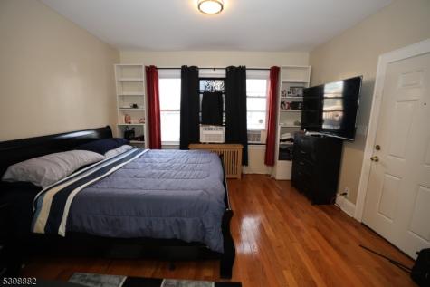 443 Norwood Street East Orange NJ 07018