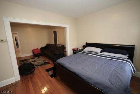 443 Norwood Street East Orange NJ 07018