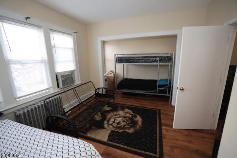 443 Norwood Street East Orange NJ 07018