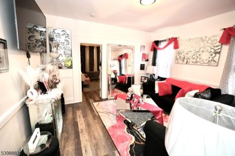 443 Norwood Street East Orange NJ 07018