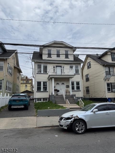 219 Renner Avenue Newark NJ 07112