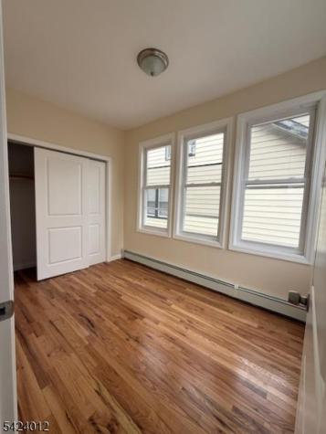 219 Renner Avenue Newark NJ 07112