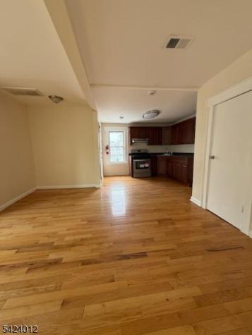 219 Renner Avenue Newark NJ 07112