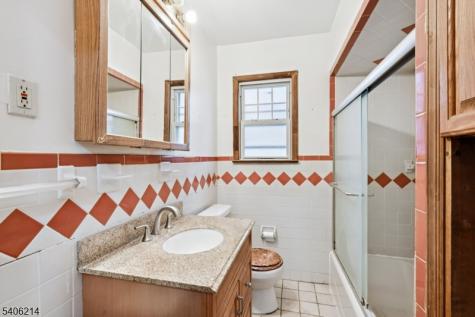 193 Hoffman Boulevard East Orange NJ 07017