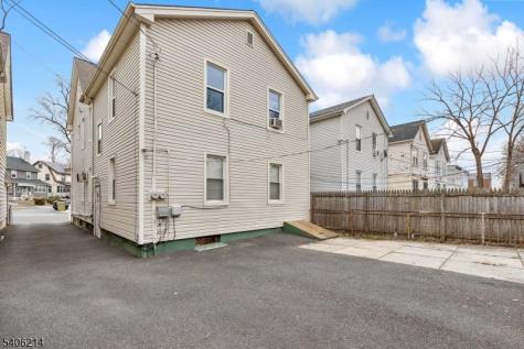 193 Hoffman Boulevard East Orange NJ 07017