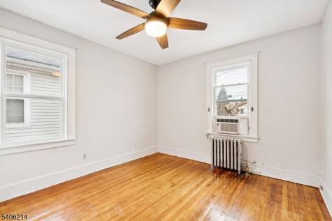 193 Hoffman Boulevard East Orange NJ 07017