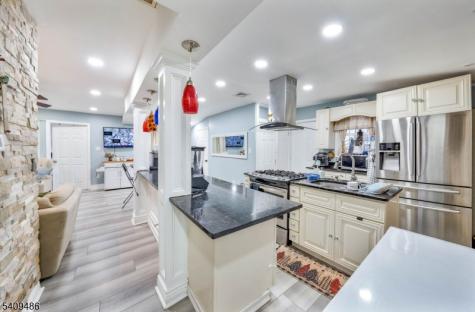 376 Elmora Avenue Elizabeth NJ 07208