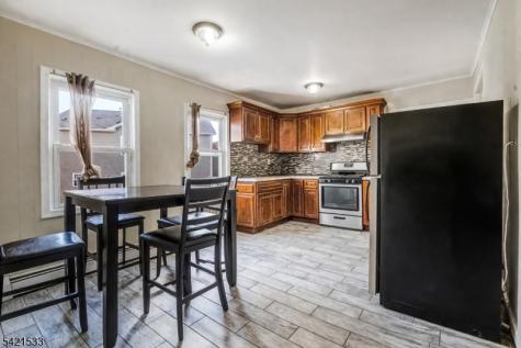 312 S Spring Street Elizabeth NJ 07201
