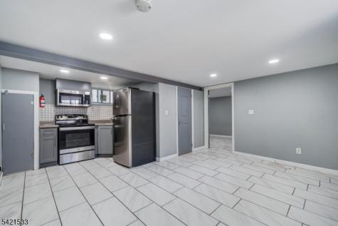 312 S Spring Street Elizabeth NJ 07201