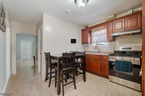 312 S Spring Street Elizabeth NJ 07201
