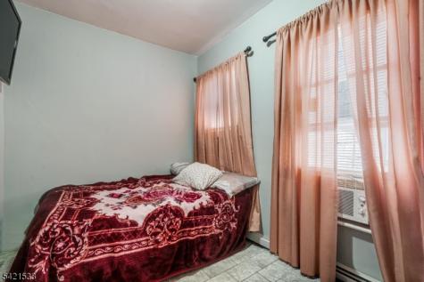 312 S Spring Street Elizabeth NJ 07201