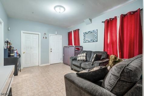 312 S Spring Street Elizabeth NJ 07201