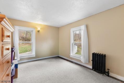 5 Vannatta Place Belvidere NJ 07823