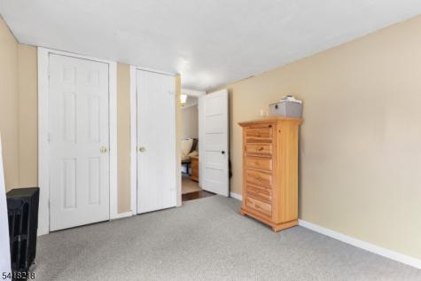 5 Vannatta Place Belvidere NJ 07823