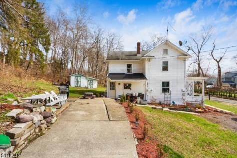 5 Vannatta Place Belvidere NJ 07823