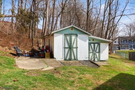 5 Vannatta Place Belvidere NJ 07823