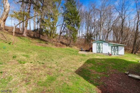 5 Vannatta Place Belvidere NJ 07823
