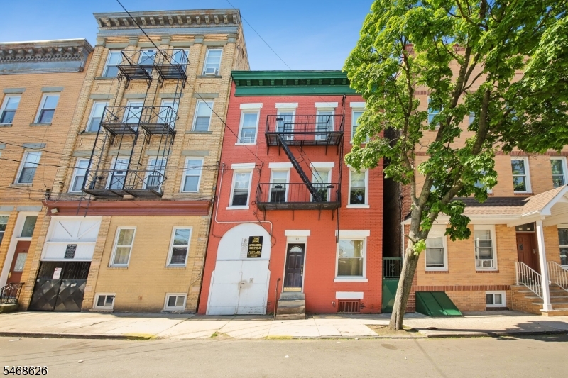 101 Warwick Street Newark NJ 07105