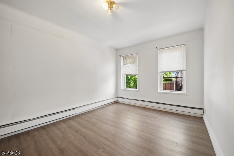 101 Warwick Street Newark NJ 07105