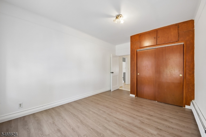 101 Warwick Street Newark NJ 07105