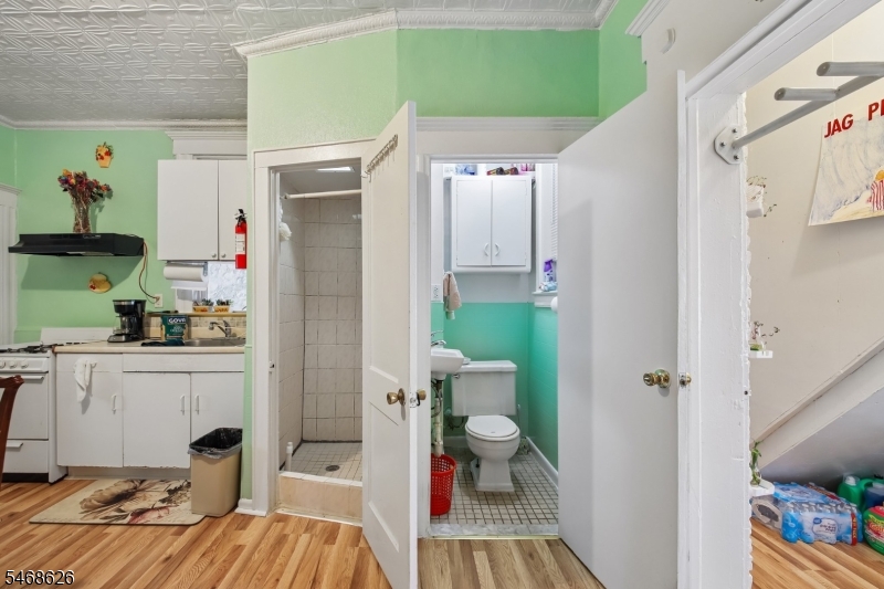 101 Warwick Street Newark NJ 07105