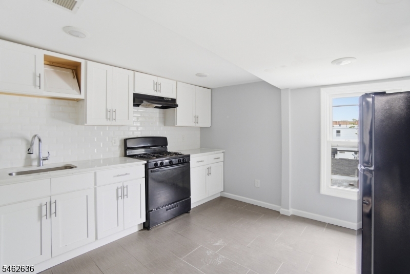 13 Cottage Street Bayonne NJ 07002
