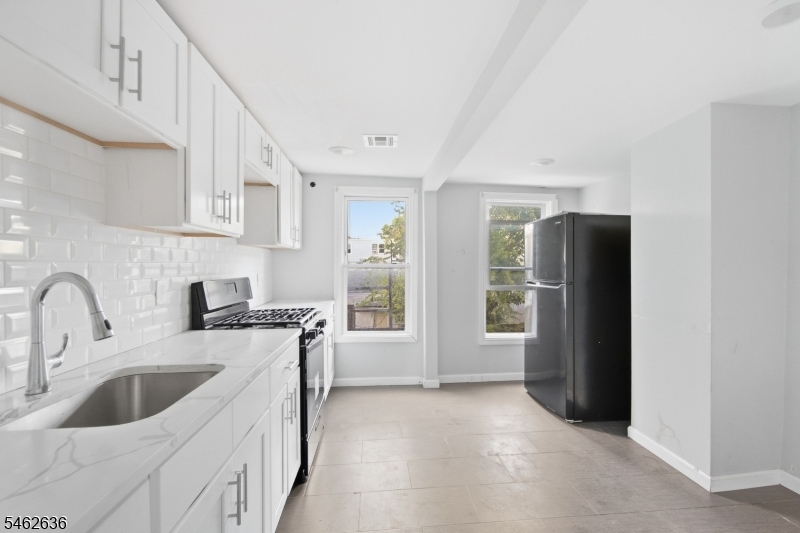 13 Cottage Street Bayonne NJ 07002