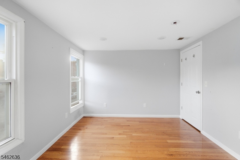 13 Cottage Street Bayonne NJ 07002