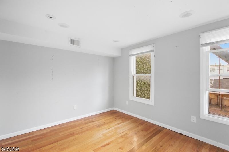 13 Cottage Street Bayonne NJ 07002