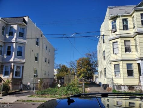 255 22ND Street Irvington NJ 07111