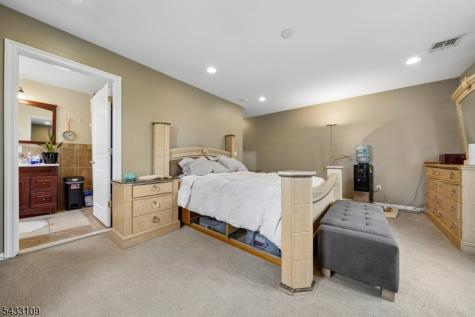 268 Bell Avenue Lodi NJ 07644