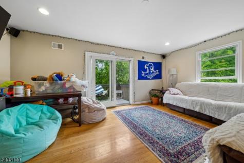 268 Bell Avenue Lodi NJ 07644
