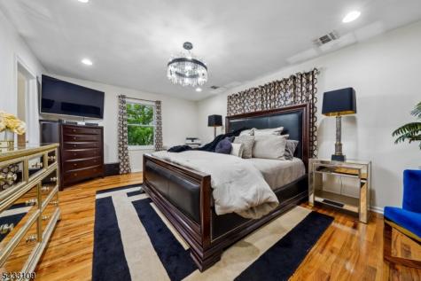 268 Bell Avenue Lodi NJ 07644